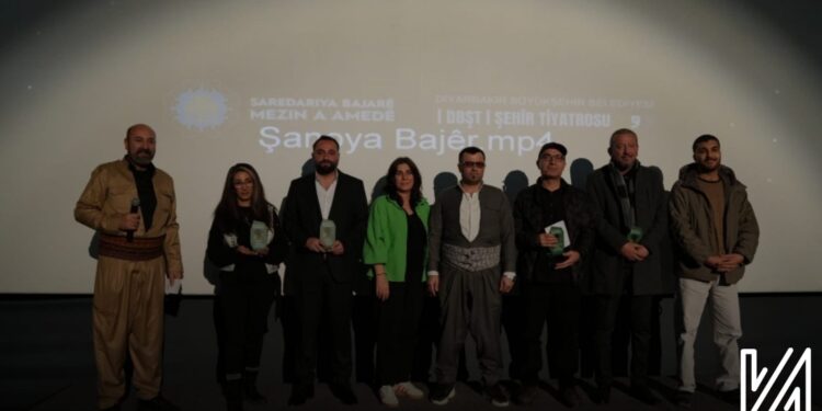 Xelatên 7. Nivîsîna Lîstikên Kurdî ya Evdirehîm Rehmî Hekarî Hatin Dayîn