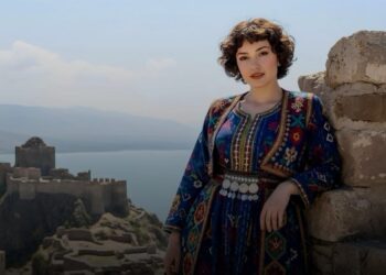 Pêşketina İnfluencerên Xiyalî û Cihê Wan di Çanda Populer de