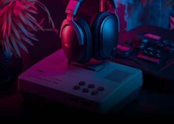 Jinûve Zîndîbûna Çanda Lîstikên Retro û Têkelbûna Teknolojîya Modern û Nostaljîyê